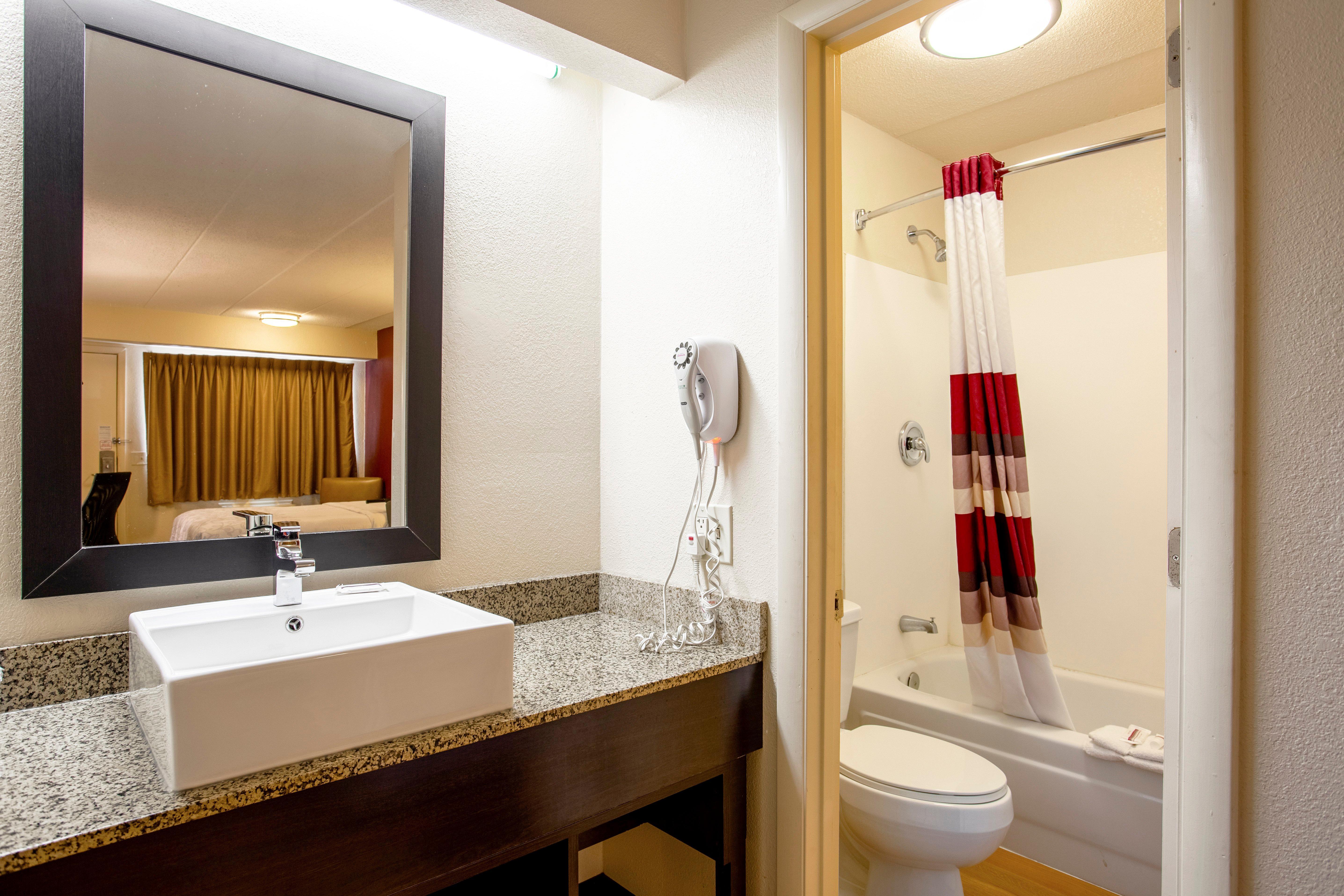 Hotel Red Roof Plus+ Baltimore North -